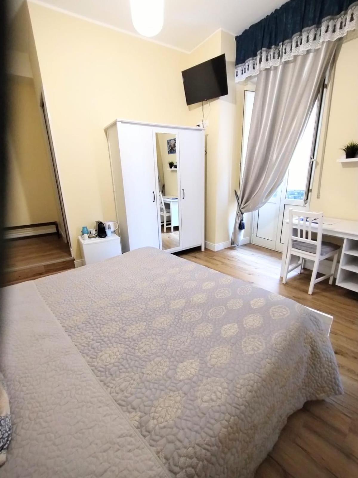 Al Quadrato D'Oro Rooms Catania Luaran gambar